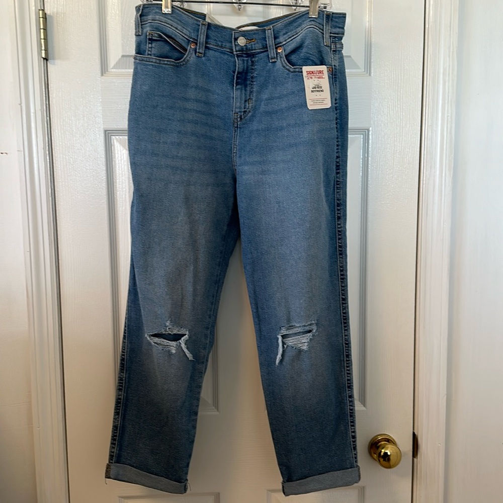 Levi’s Boyfriend Ankle Sz 8/29 NWT jeans